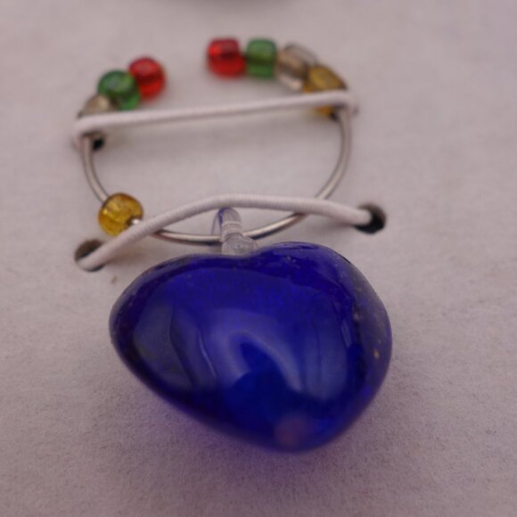 One(1) Heart Wine Stopper and Four(4) Wine Charms - Picture 10 of 15